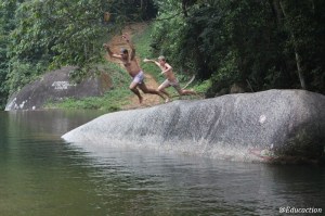 Bañanadonos en el “Poço de Lage”